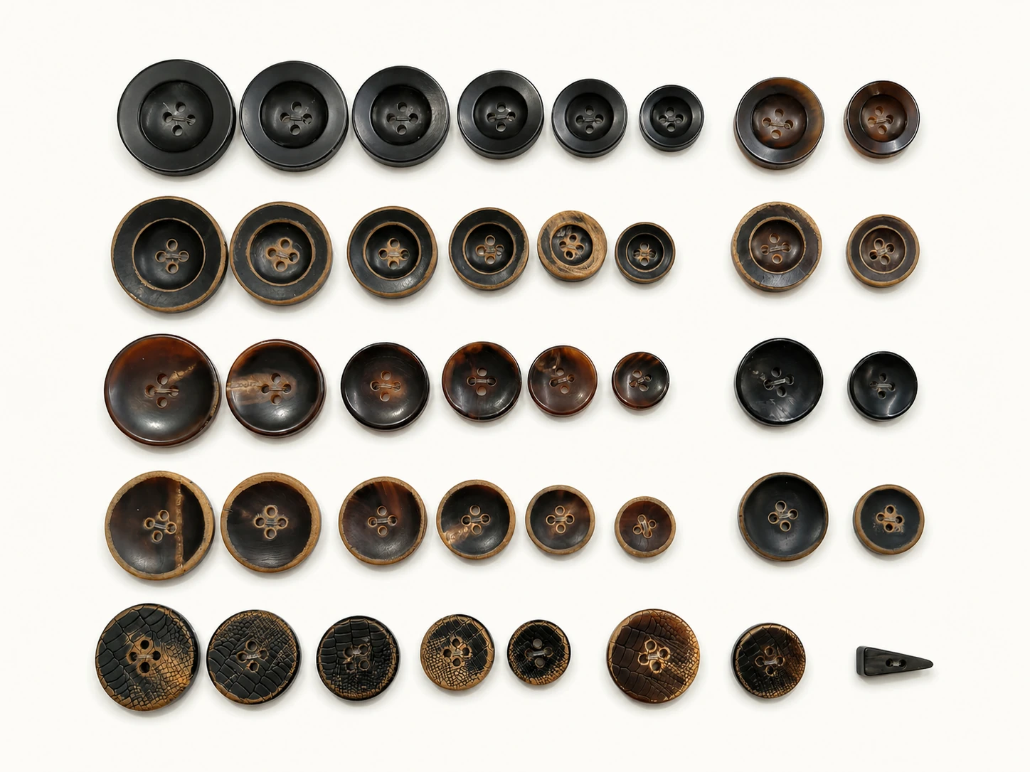 genuine buffalo horn buttons in black brown burnt edge and crocodile texture assortments